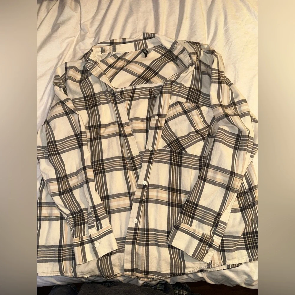Divided Black and White Plaid Casual Shirt - Picture 1 of 2